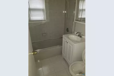 239 Cherry Hill Drive #1A, Bridgeport, CT 06606 - Photo 16