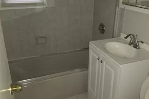 239 Cherry Hill Dr, Bridgeport, CT 06606 - Photo 16