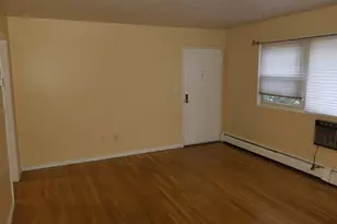 239 Cherry Hill Dr, Bridgeport, CT 06606 - Photo 2