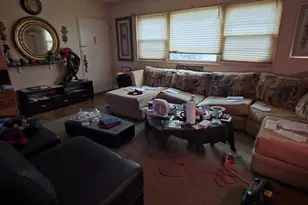 239 Cherry Hill Dr, Bridgeport, CT 06606 - Photo 6