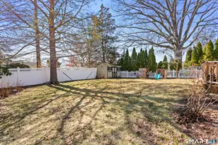 28 Crestview Ave, Stamford, CT 06907 - Photo 20