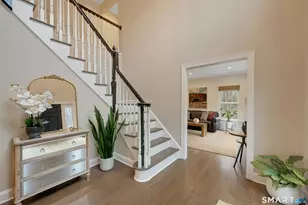 35 Golf View Dr, Easton, CT 06612 - Photo 4