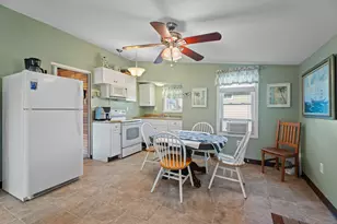 13 College St, Old Saybrook, CT 06475 - Photo 18