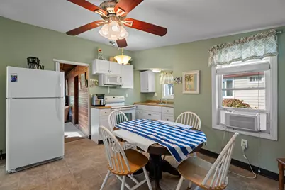 13 College Street, Old Saybrook, CT 06475 - Photo 6