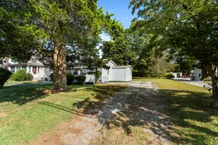 13 College St, Old Saybrook, CT 06475 - Photo 12