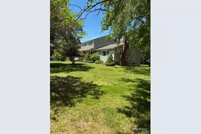 11 Williamsburg Drive, Orange, CT 06477 - Photo 4