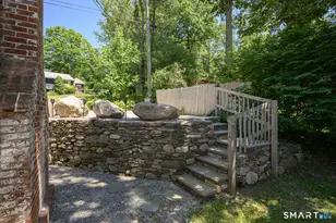 27 Dilliston Rd, New Hartford, CT 06057 - Photo 4
