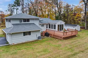 7 Douglas Dr, Norwalk, CT 06850 - Photo 8