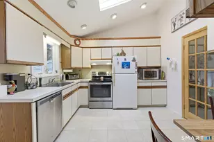 7 Douglas Dr, Norwalk, CT 06850 - Photo 20