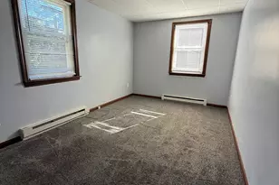 20 Garvin St, New London, CT 06320 - Photo 8