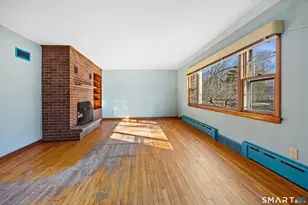 851 Ward Ln, Cheshire, CT 06410 - Photo 4