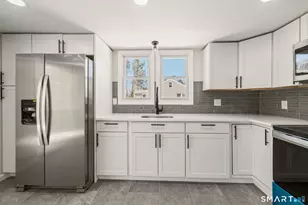 418 Horton Hill Rd, Naugatuck, CT 06770 - Photo 14