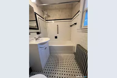 105 Sound View Terrace, New Haven, CT 06512 - Photo 12