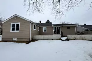 10 Hamilton Ct, Enfield, CT 06082 - Photo 2