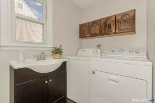 127 Windsor St, Enfield, CT 06082 - Photo 22