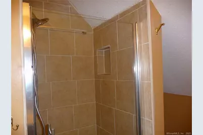 24 King Street #3, Hartford, CT 06114 - Photo 4