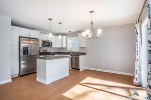 24 Hendricks Ln, Simsbury, CT 06070 - Photo 8