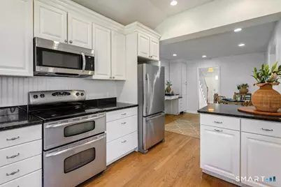 25 Devon Road, Darien, CT 06820 - Photo 16