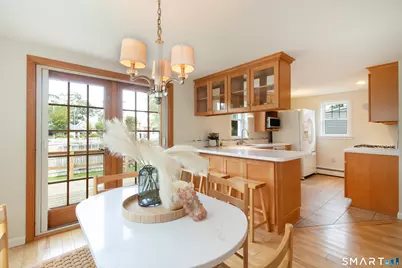 42 Waverly Road, Branford, CT 06405 - Photo 4