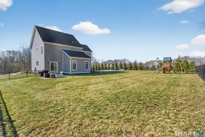 4 Arbor Crossing, East Lyme, CT 06333 - Photo 18