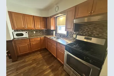 100 4th Avenue #1st flr, West Haven, CT 06516 - Photo 2