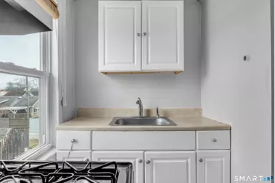 21 North Washington Avenue, East Lyme, CT 06357 - Photo 30