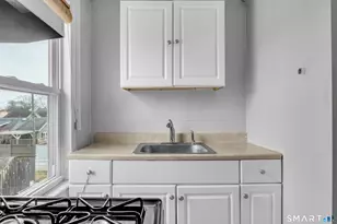 21 N Washington Ave, East Lyme, CT 06357 - Photo 30