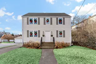 788 Reef Rd, Fairfield, CT 06824 - Photo 2