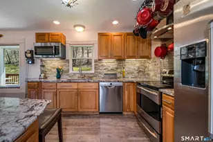 408R Stage Coach Rd, Durham, CT 06422 - Photo 6