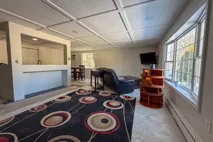 34 Carroll Rd, Hamden, CT 06517 - Photo 2