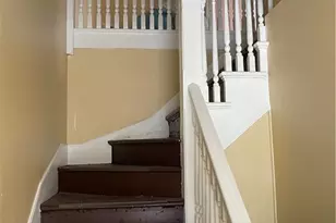 14 Hillside Ave, Meriden, CT 06451 - Photo 2