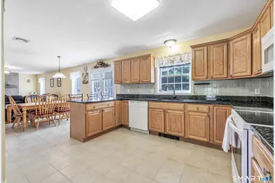 11 Jeanetti Drive, Derby, CT 06418 - Photo 12