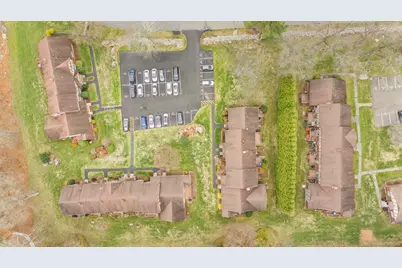 15 Derbyshire #15, Derby, CT 06418 - Photo 38