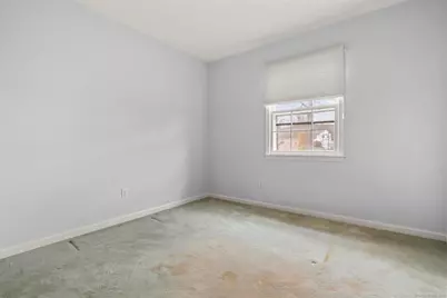 15 Derbyshire #15, Derby, CT 06418 - Photo 20