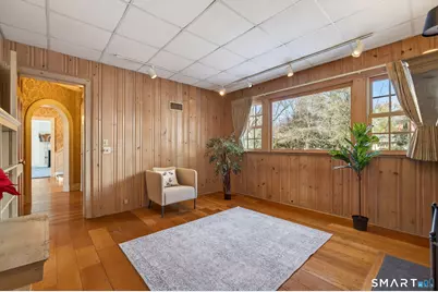 2095 Chapel Street, New Haven, CT 06515 - Photo 14