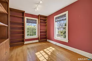 2095 Chapel St, New Haven, CT 06515 - Photo 10