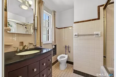 2095 Chapel Street, New Haven, CT 06515 - Photo 20