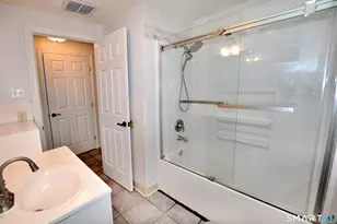 234 S Elm St, Windsor Locks, CT 06096 - Photo 16