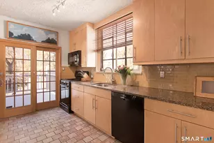 47 Lockwood Ln, Norwalk, CT 06851 - Photo 14