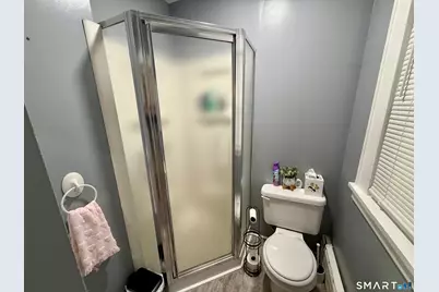 64 Hickory Street, Bridgeport, CT 06610 - Photo 12