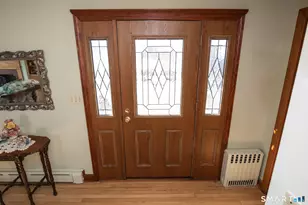 924 E Center St, Wallingford, CT 06492 - Photo 2