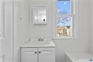 426 Poplar St, New Haven, CT 06513 - Photo 10