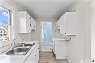 426 Poplar St, New Haven, CT 06513 - Photo 2