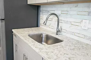 25 Lexington St, Hamden, CT 06514 - Photo 8