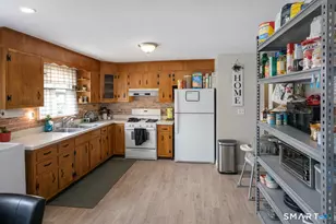 88 Elizabeth Ann Dr, New Haven, CT 06512 - Photo 22