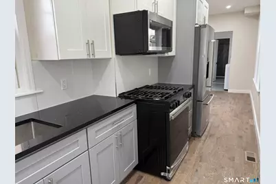 104 Maple Avenue, Stamford, CT 06902 - Photo 10