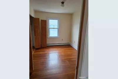 35 Denison Avenue, New London, CT 06320 - Photo 18