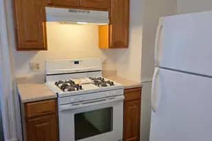 35 Denison Ave, New London, CT 06320 - Photo 22