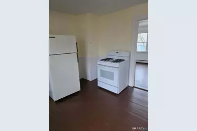 35 Denison Avenue, New London, CT 06320 - Photo 20