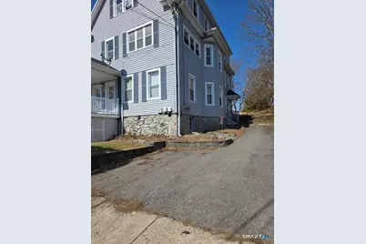 35 Denison Avenue, New London, CT 06320 - Photo 4